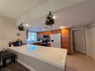 Photo #5: 2781954 Listing 