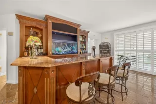 Photo #1: 2781968 Listing 
