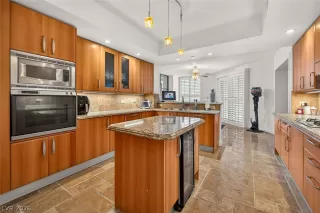 Photo #4: 2781968 Listing 