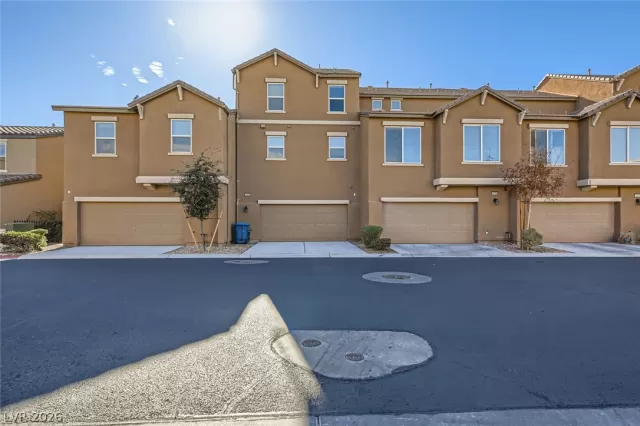 MLS: 2782023 Condo For Sale