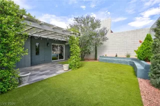 Photo #1: 2782033 Listing