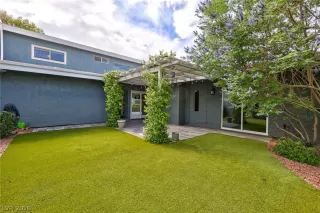 Photo #3: 2782033 Listing