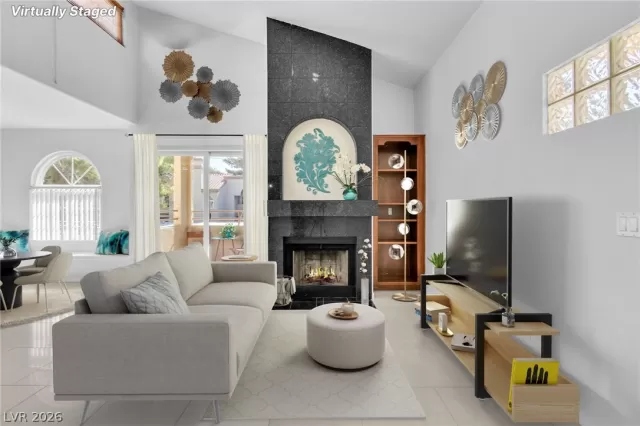 MLS: 2782050 Condo For Sale