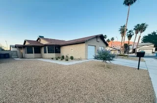 Photo #4: 2782052 Listing 