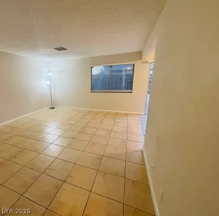 Photo #6: 2782052 Listing 