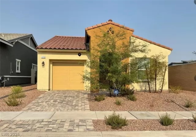 MLS: 2782054 Condo For Sale