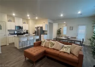 Photo #3: 2782054 Listing 