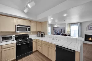 Photo #4: 2782066 Listing 