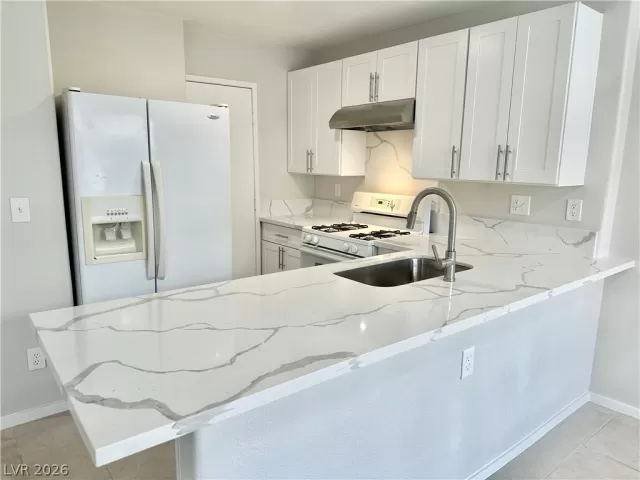 MLS: 2782088 Condo For Sale