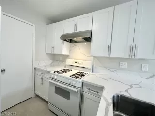 Photo #4: 2782088 Listing 