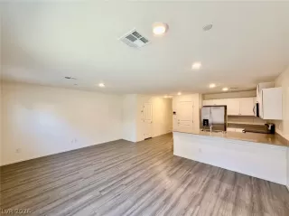 Photo #2: 2782128 Listing 