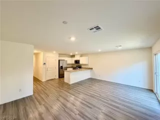 Photo #3: 2782128 Listing 