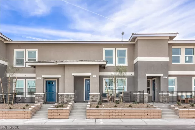 MLS: 2782150 Condo For Sale