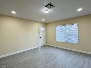 Photo #6: 2782163 Listing 