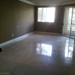 Photo #4: 2782166 Listing