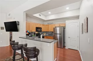 Photo #5: 2782185 Listing 