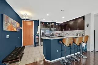 Photo #4: 2782232 Listing