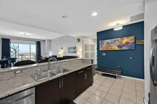 Photo #6: 2782232 Listing