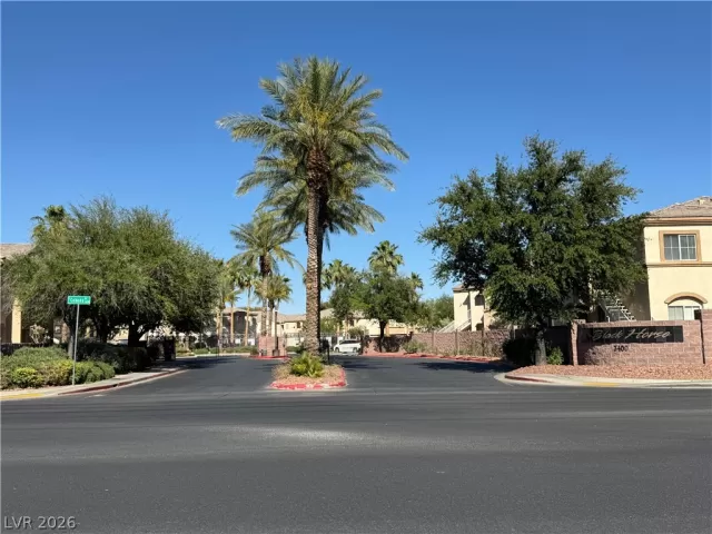 MLS: 2782271 Condo For Sale