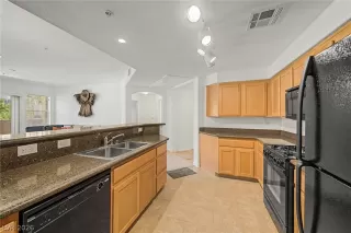Photo #3: 2782317 Listing 