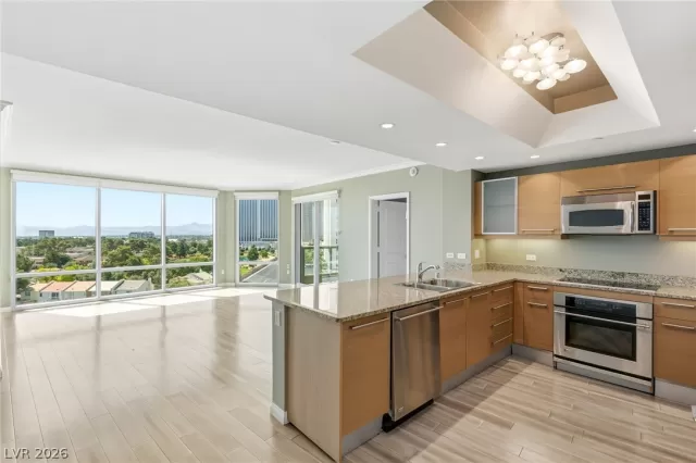 MLS: 2782347 Condo For Sale