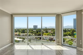 Photo #3: 2782347 Listing