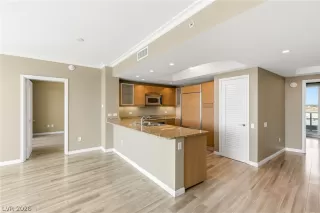 Photo #6: 2782347 Listing