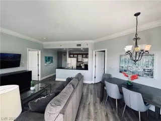 Photo #2: 2782379 Listing