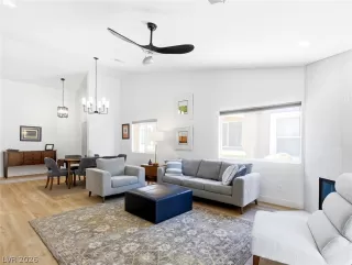 Photo #2: 2782430 Listing