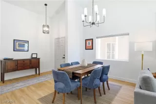 Photo #4: 2782430 Listing