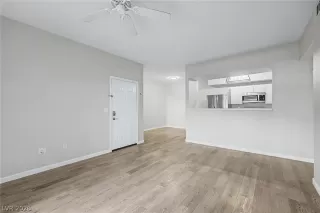Photo #3: 2782456 Listing