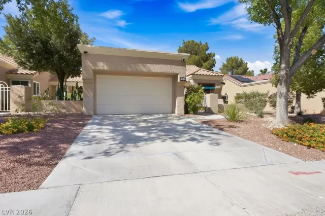 MLS: 2782467 Condo For Sale