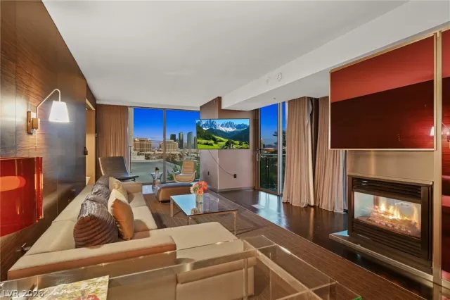 MLS: 2782527 Condo For Sale
