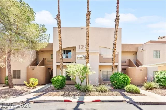 MLS: 2782531 Condo For Sale