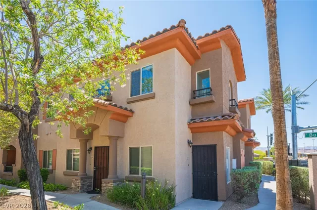 MLS: 2782544 Condo For Sale