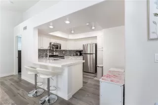 Photo #6: 2782584 Listing 