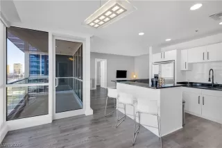 Photo #6: 2782588 Listing