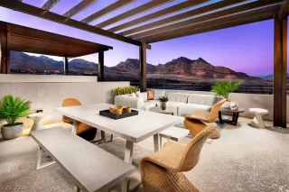 Photo #1: 2782657 Listing 