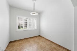 Photo #2: 2782688 Listing