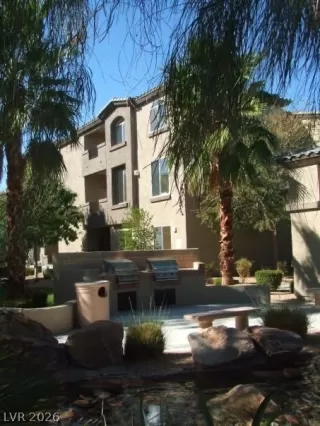 Photo #1: 2782696 Listing 