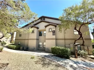 Photo #2: 2782706 Listing