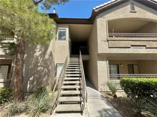 Photo #4: 2782706 Listing