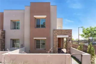 Photo #2: 2782820 Listing