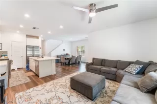 Photo #5: 2782820 Listing