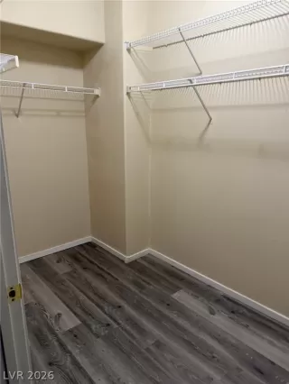 Photo #6: 2782825 Listing