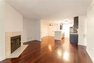 Photo #2: 2782852 Listing