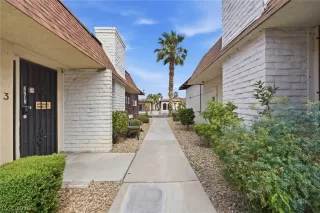 Photo #2: 2782854 Listing