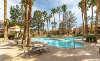 Photo #3: 2782859 Listing