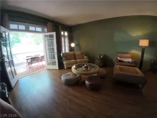 Photo #5: 2782870 Listing 