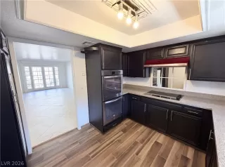 Photo #1: 2782872 Listing 